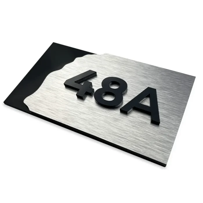 hotel room no plate (8)